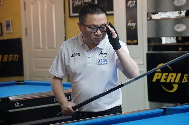 可以看到他 可以看到他