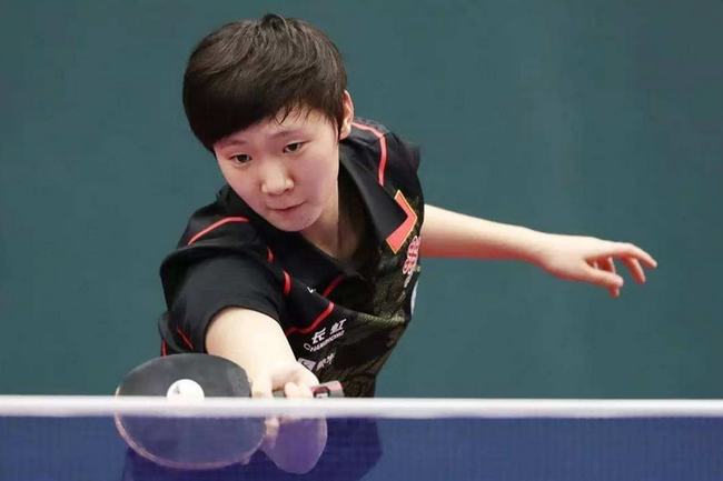 场均上座人 场均上座人