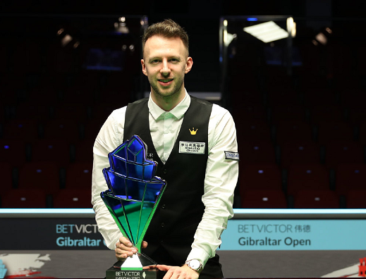 稳而自信 稳而自信